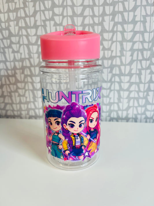 Huntrix Girls Water Bottle – Fun & Colourful Hydration