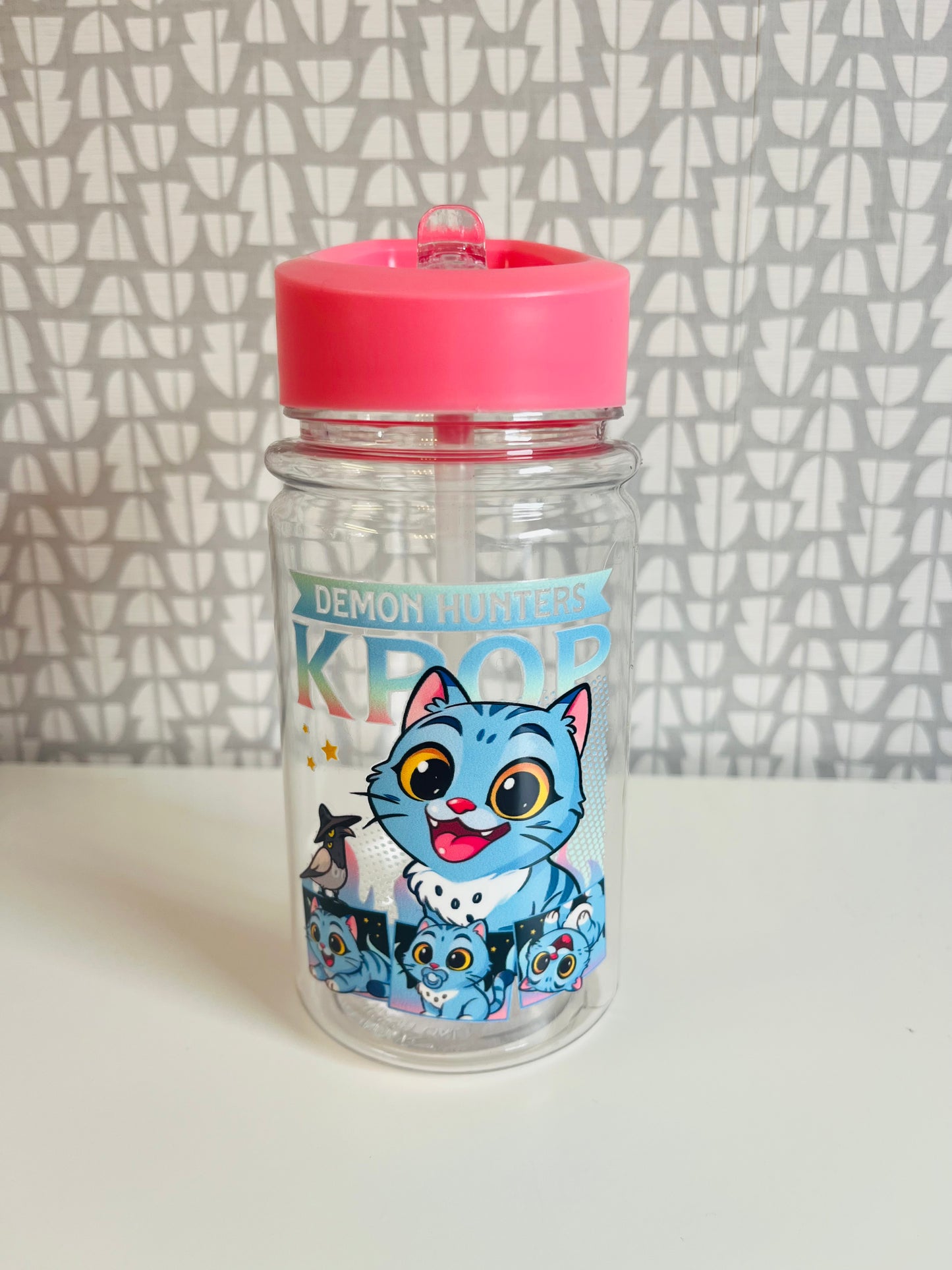 Demon Hunters KPOP Cat Bottle – Purr-fect Hydration with a Kawaii Twist! 🐾💫